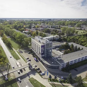 Szálloda Novotel Airport, Varsó